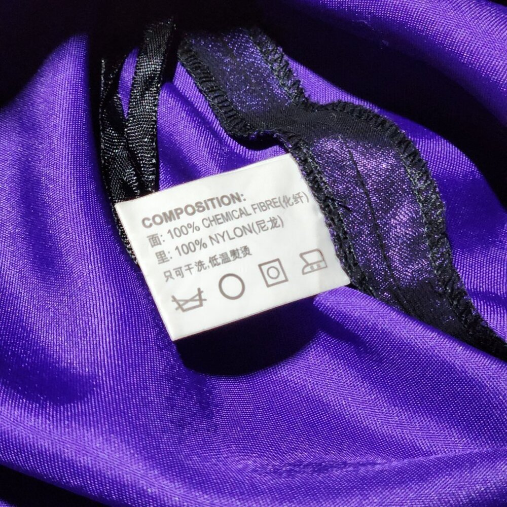 Gorgeous vintage 90s purple satin & black mesh flared pants with embroideries - Picture 9 of 14